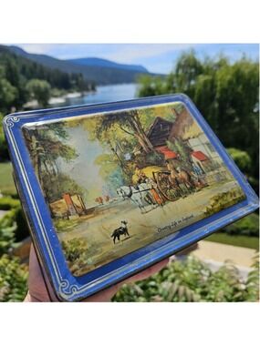 Vintage Milady Toffee Tin Waller & Hartley Blackpool England Country Life Barley
